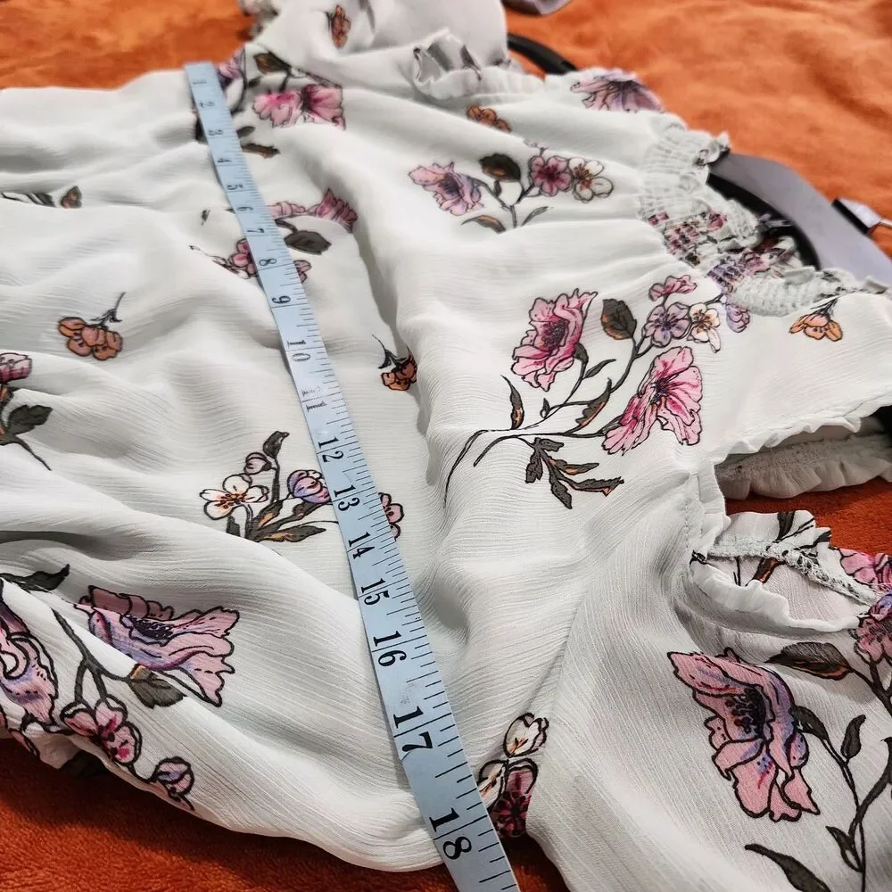 Signature Studio Dress Size Medium Blue Floral Lined Cold Shoulder Sleeves